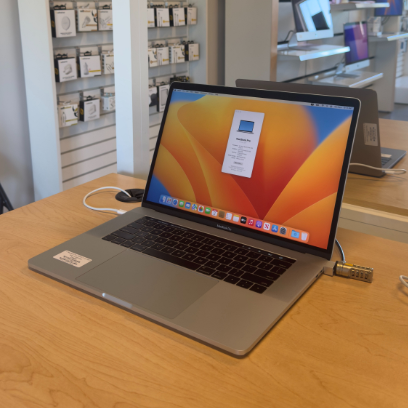 15” MacBook Pro (M17) i7 2.8GHz / 16GB / 512GB - Silver