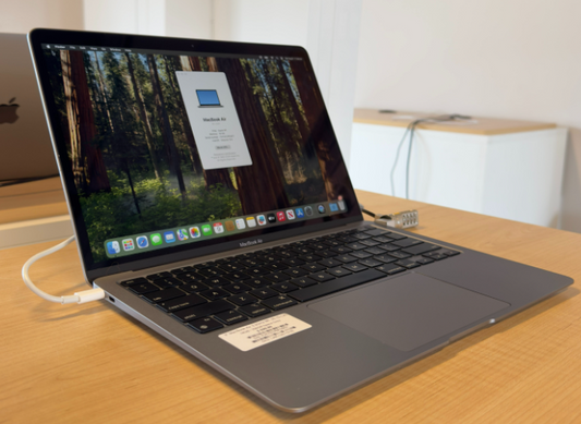 13" MacBook Air M1 (L20) 16GB / 256GB SSD – Space Gray