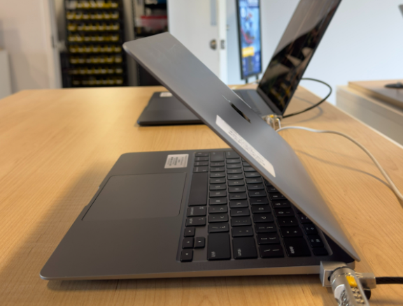 13" MacBook Air M1 (L20) 16GB / 256GB SSD – Space Gray