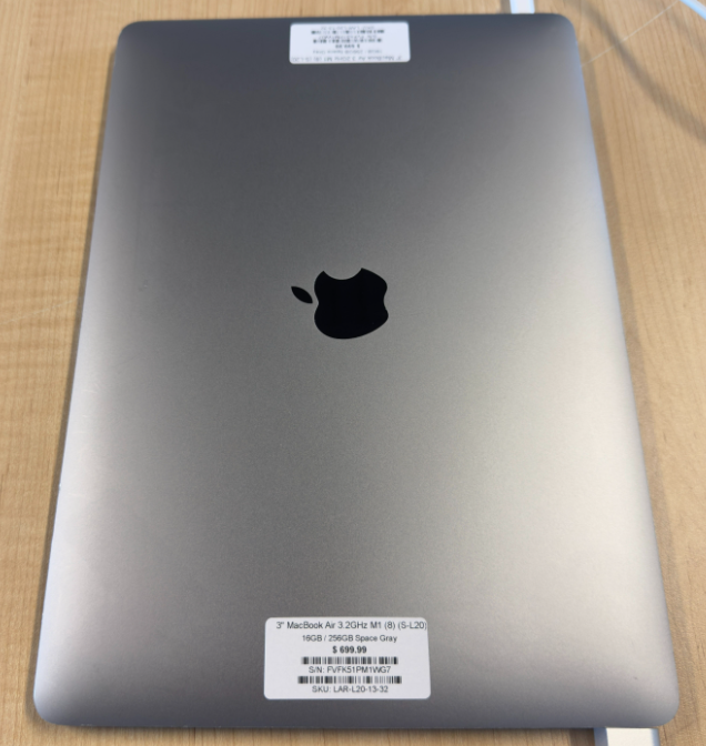 13" MacBook Air M1 (L20) 16GB / 256GB SSD – Space Gray