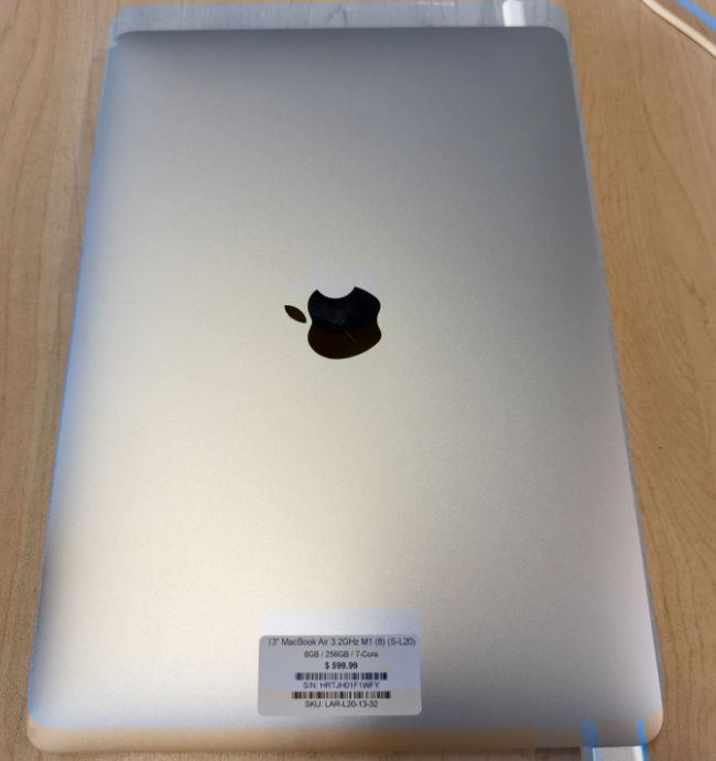 13” MacBook Air M1 (L20) 8GB / 256GB / 7-Core GPU – Silver