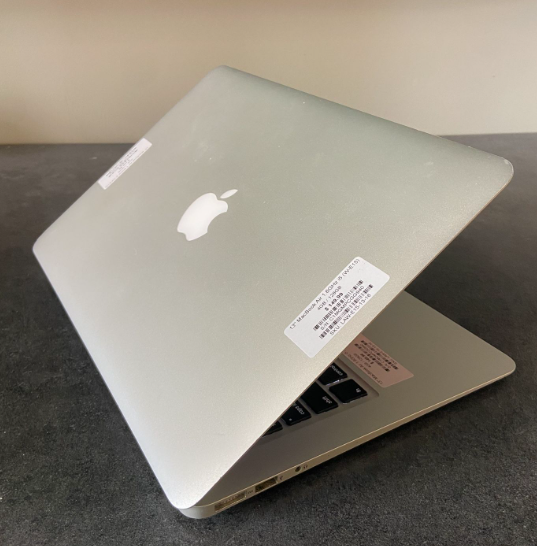 13" MacBook Air 1.6GHz i5 (E15) 8GB / 256GB SSD