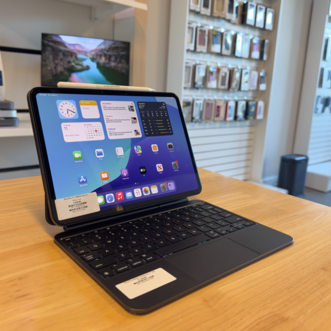 iPad Pro 11" (Gen 5) – 256GB, Space Gray (M4, Wi-Fi)