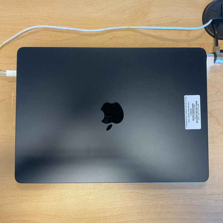 13" MacBook Air M2 | 8GB RAM | 256GB SSD | Midnight Blue