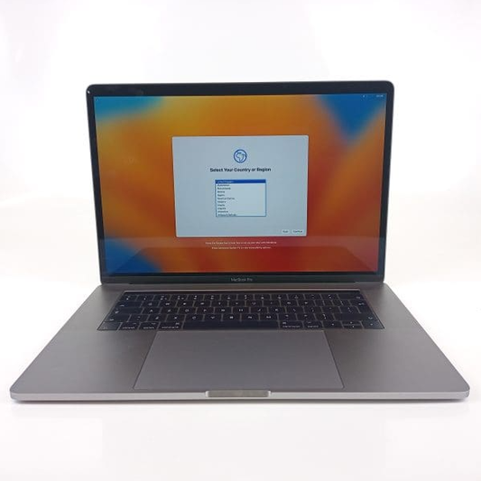 15” MacBook Pro (M17) i7 2.9GHz / 16GB RAM / 512GB SSD / 4GB GPU – Space Gray