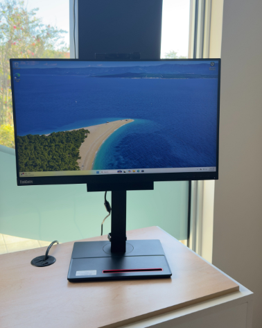 Lenovo ThinkCentre M90q Gen 3 (24") - i7 12th Gen | 16GB RAM | 1TB SSD | Touch Display