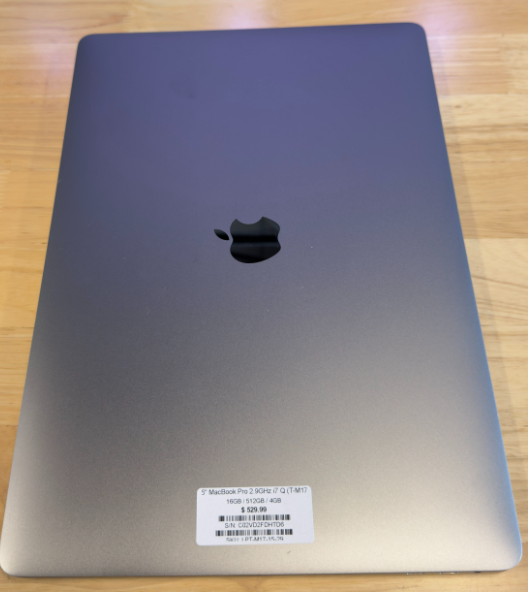 15” MacBook Pro (M17) i7 2.9GHz / 16GB RAM / 512GB SSD / 4GB GPU – Space Gray