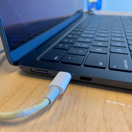 13" MacBook Air M2 | 8GB RAM | 256GB SSD | Midnight Blue