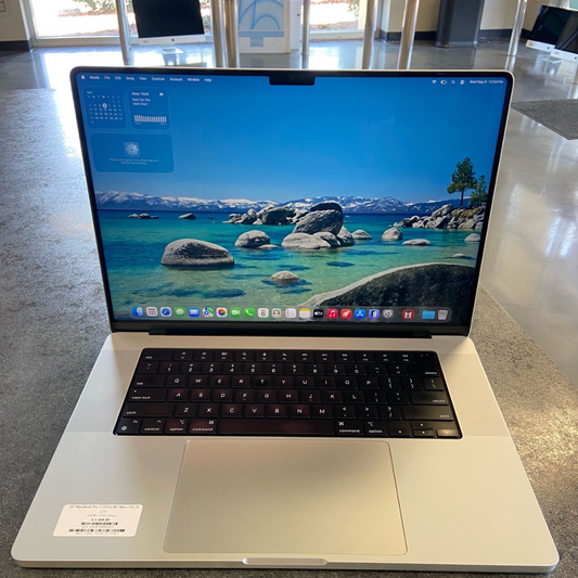 16" Apple MacBook Pro M1 Max / 64GB / 4TB SSD / 24-Core GPU Silver